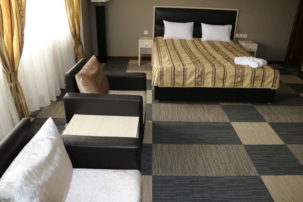 Aktau Hotel Zewnętrze zdjęcie