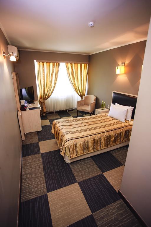 Aktau Hotel Zewnętrze zdjęcie