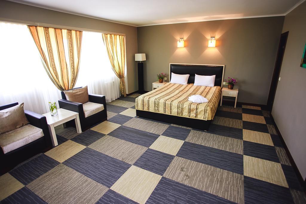 Aktau Hotel Zewnętrze zdjęcie