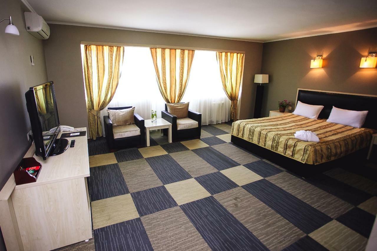 Aktau Hotel Zewnętrze zdjęcie